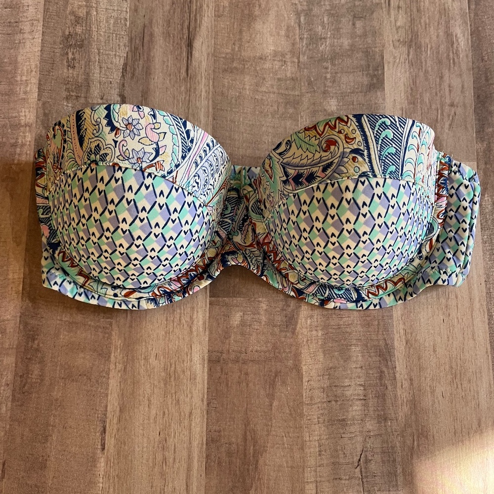 Victoria’s Secret 32D Bandeau Bikini Top - Blue Paisley